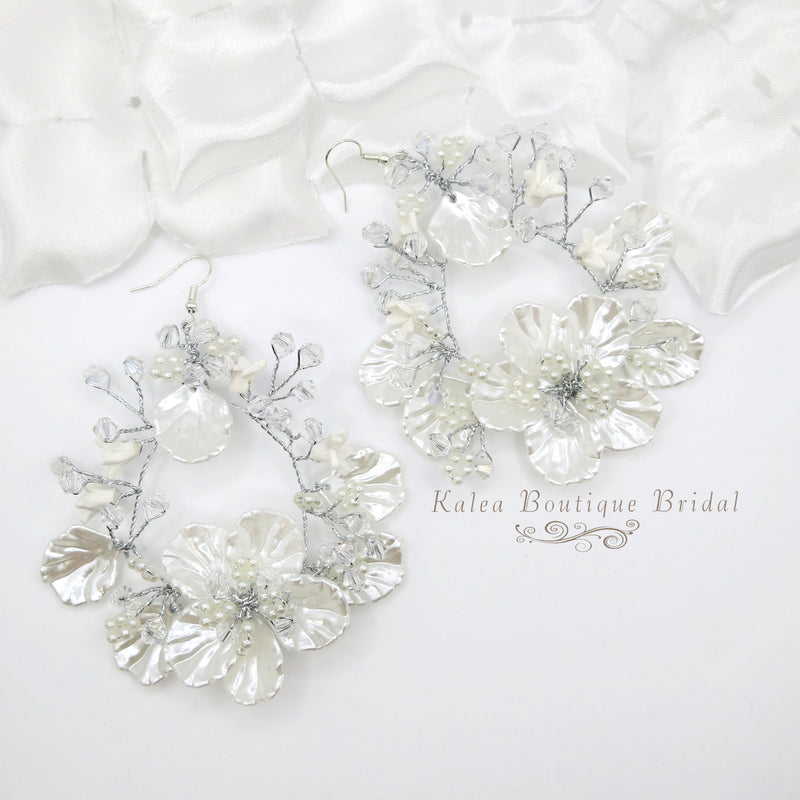 White Large Seashell Flower Hooped Earrings, Bridal Pearl Floral Hoop Earrings, Wedding Fashion Wire Hoop Earrings - KaleaBoutique.com