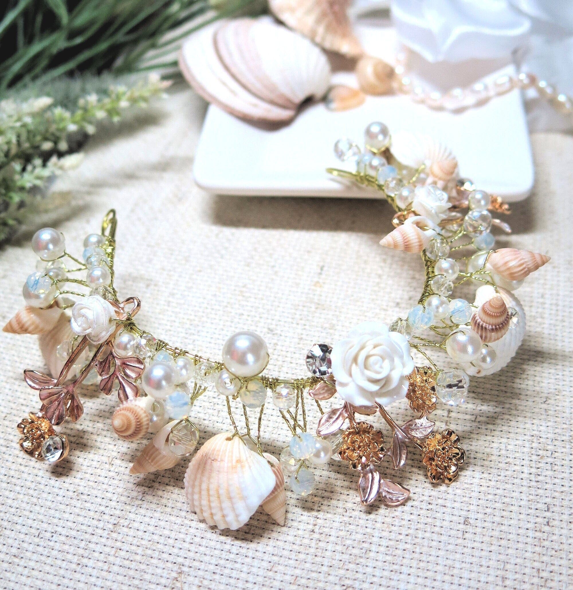 Mermaid Crown, Shell Crown, Seashell hair piece, Beach Wedding 2024 Headpiece, Seashell hairpiece, Tropical Headband