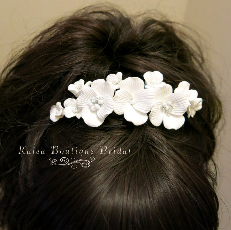 White Flower Bridal Hairclip, Wedding Floral Hair Clip Headpiece, White Flower Alligator Hair Clip - KaleaBoutique.com